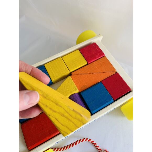 Vintage 1980's Playskool Cart Wagon Pull Toy with Wooden Blocks - Picture 6 of 7